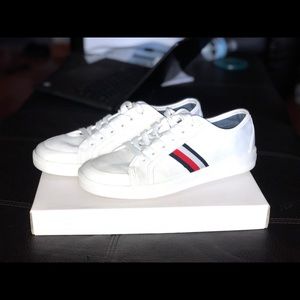 tommy hilfiger sneakers